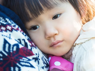 体調が悪くぐったりしている子供