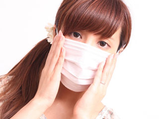 マスクをした女性