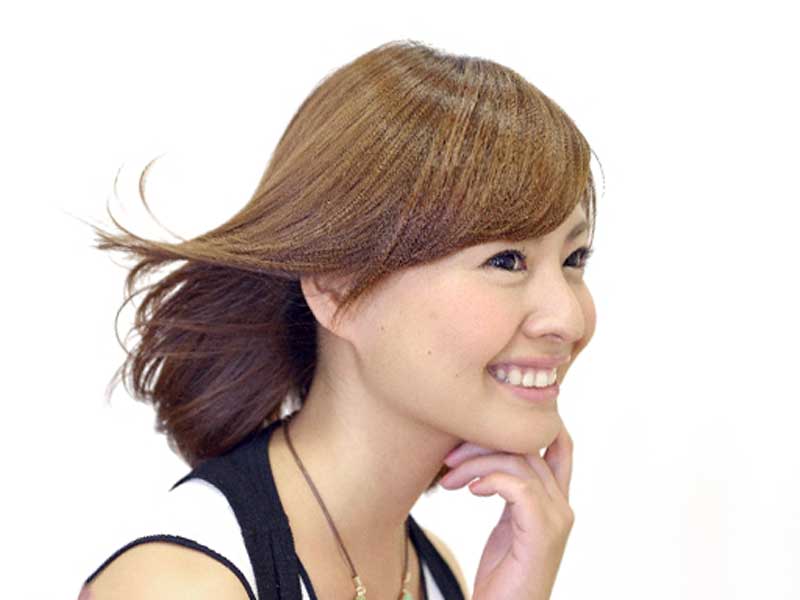 美髪の女性
