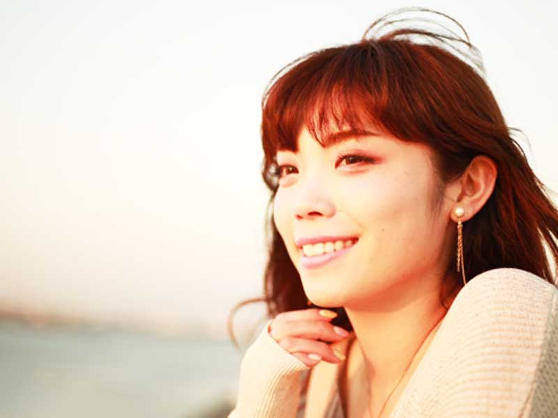 笑顔の女性