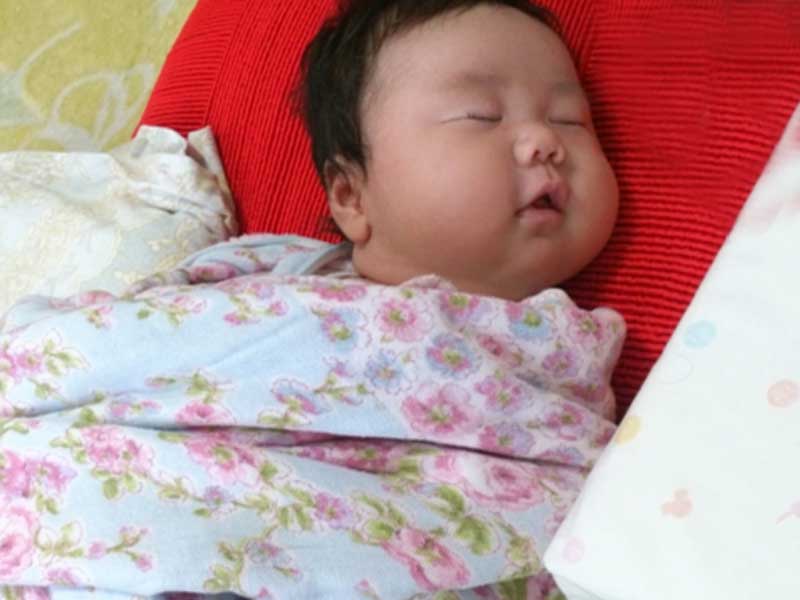 ポッチャリの赤ちゃん