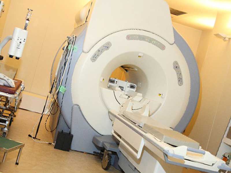 検査機のMRI