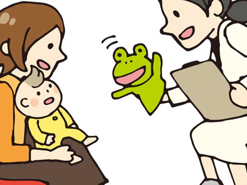 病院で診察をうける赤ちゃんとお母さんのイラスト