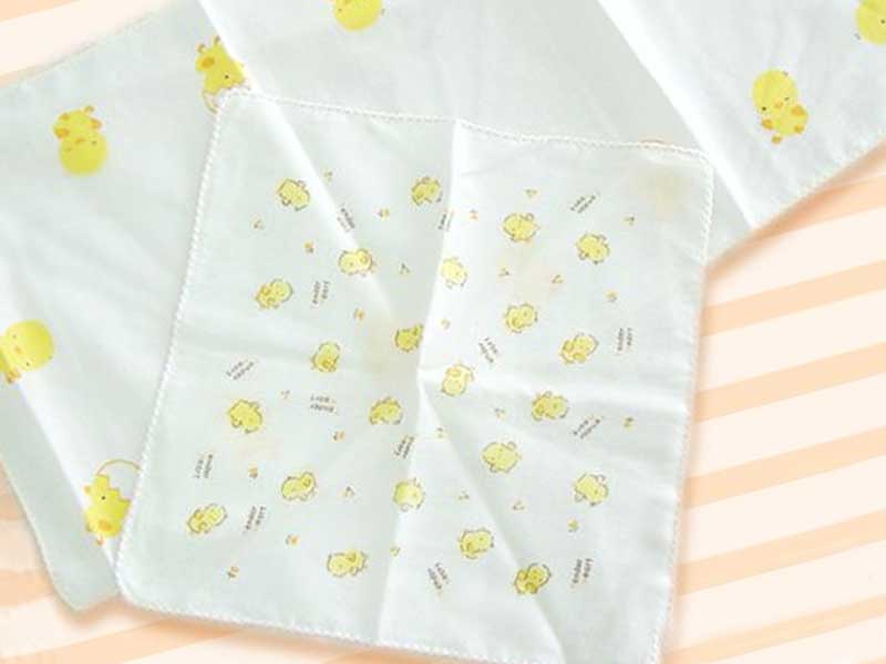 ピヨピヨひよこの入浴ガーゼ2枚とハンカチガーゼ5枚セット