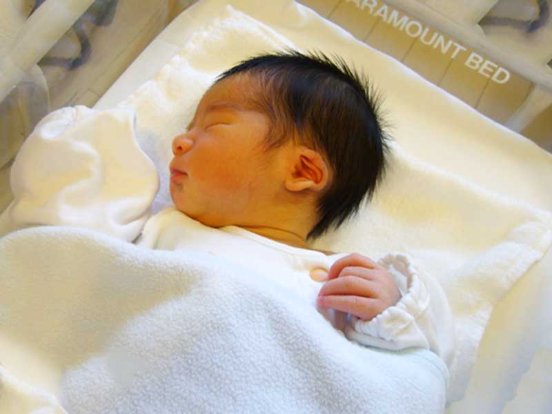 生まれたばかりの赤ちゃん