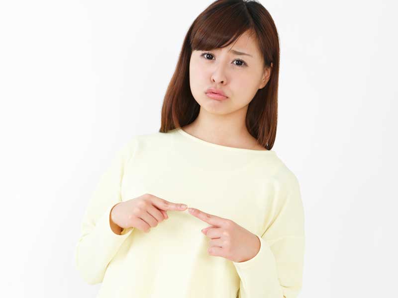 不安を感じる妊婦さん