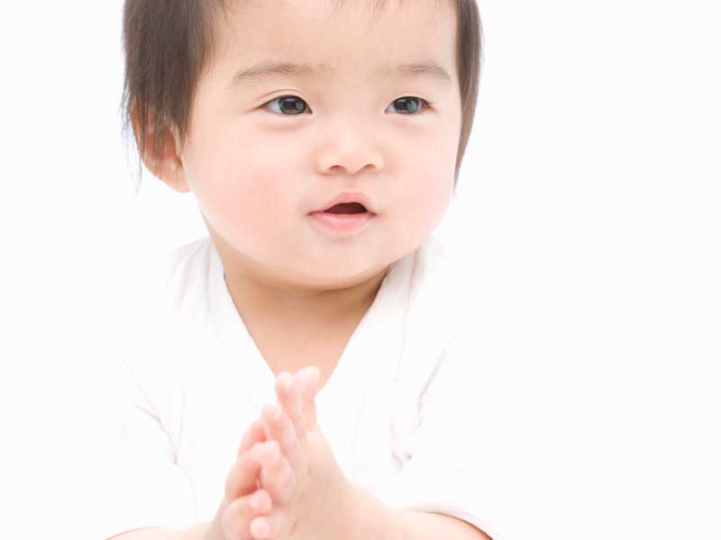 笑顔の赤ちゃん