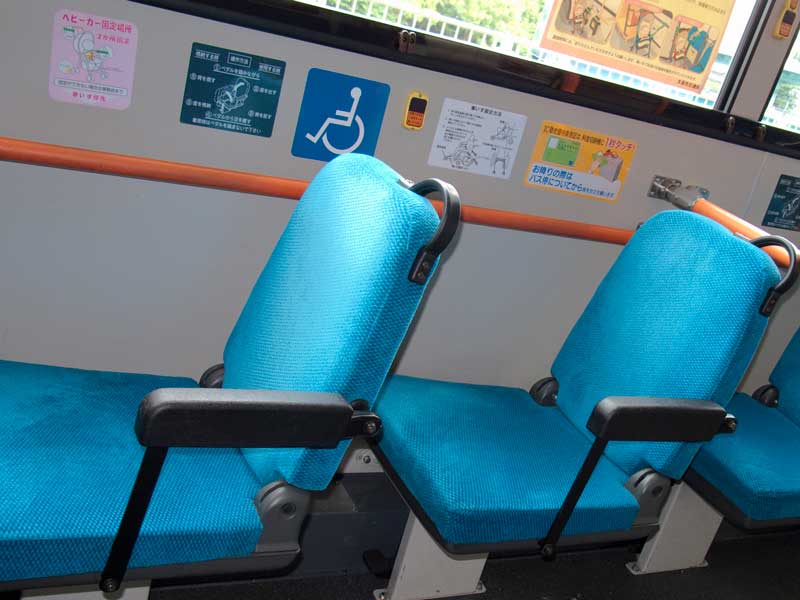バスの優先座席