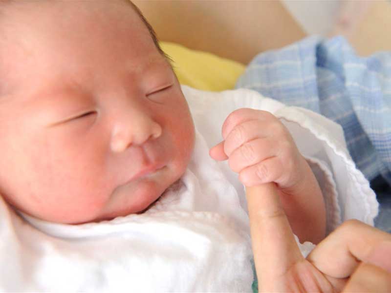 生まれたばかりの赤ちゃん