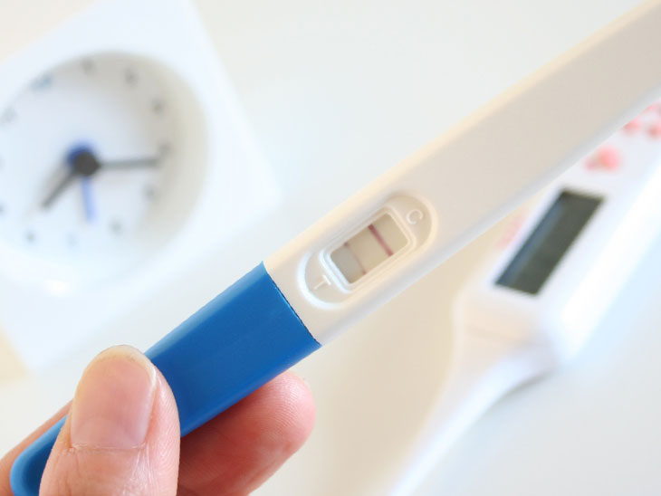 妊娠検査薬に出ている薄い線