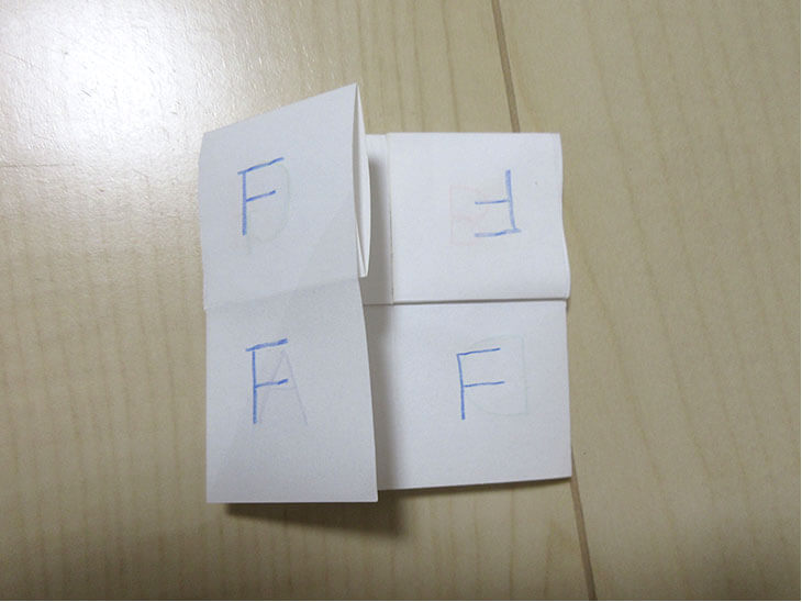 Fの字を揃えたアルファベットパズル