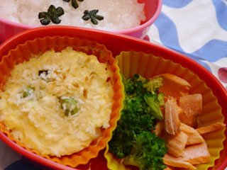 ブロッコリの入った離乳食