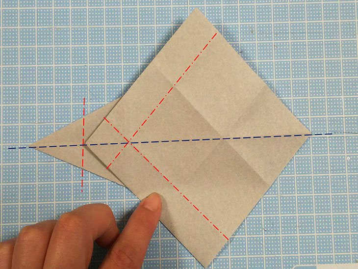 折り紙一枚で作る全身犬の立体ドーベルマンの折り方の工程4