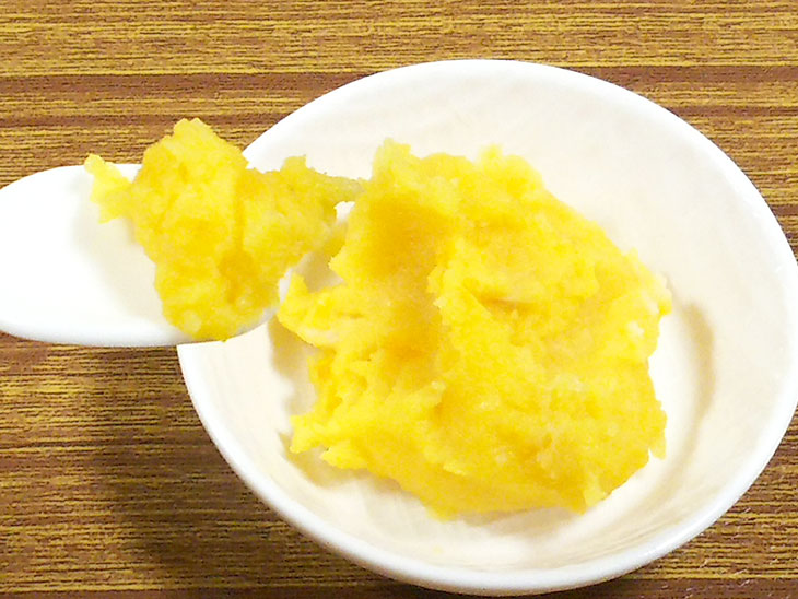 離乳食中期の豆乳おすすめレシピ「豆乳風味のかぼちゃペースト」の完成品