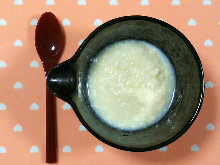離乳食中期のおすすめレシピ「じゃがいもと豆腐のミルクスープ」の完成品