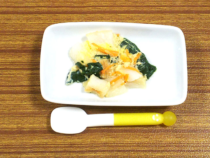 離乳食後期の麩おすすめレシピ「麩と野菜のふわふわ卵とじ」の完成品