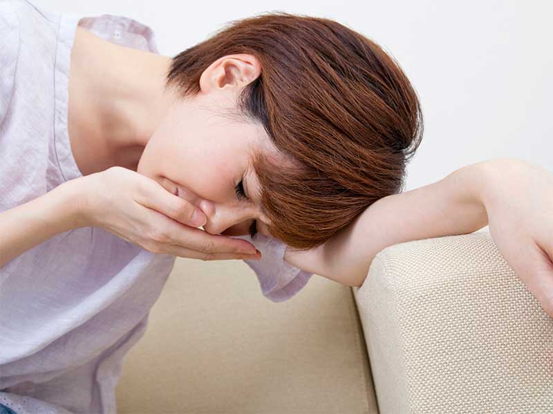 つわりのある女の人